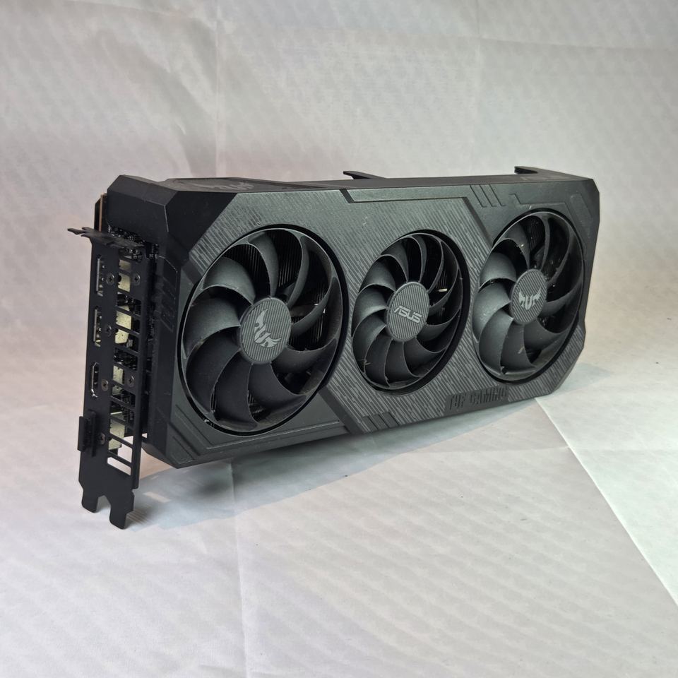 Representative ASUS TUF Gaming X3 Radeon RX 5600 XT EVO 6 GB board physical card, photographed from the front