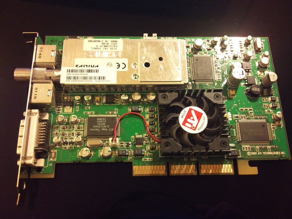 Representative All-in-Wonder Radeon 7500 AGP 64 MB board physical card, photographed from the front
