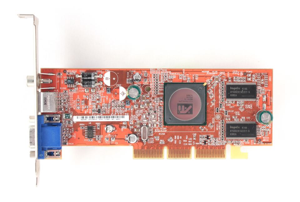 Exposed board of ATI Radeon 9200SE board