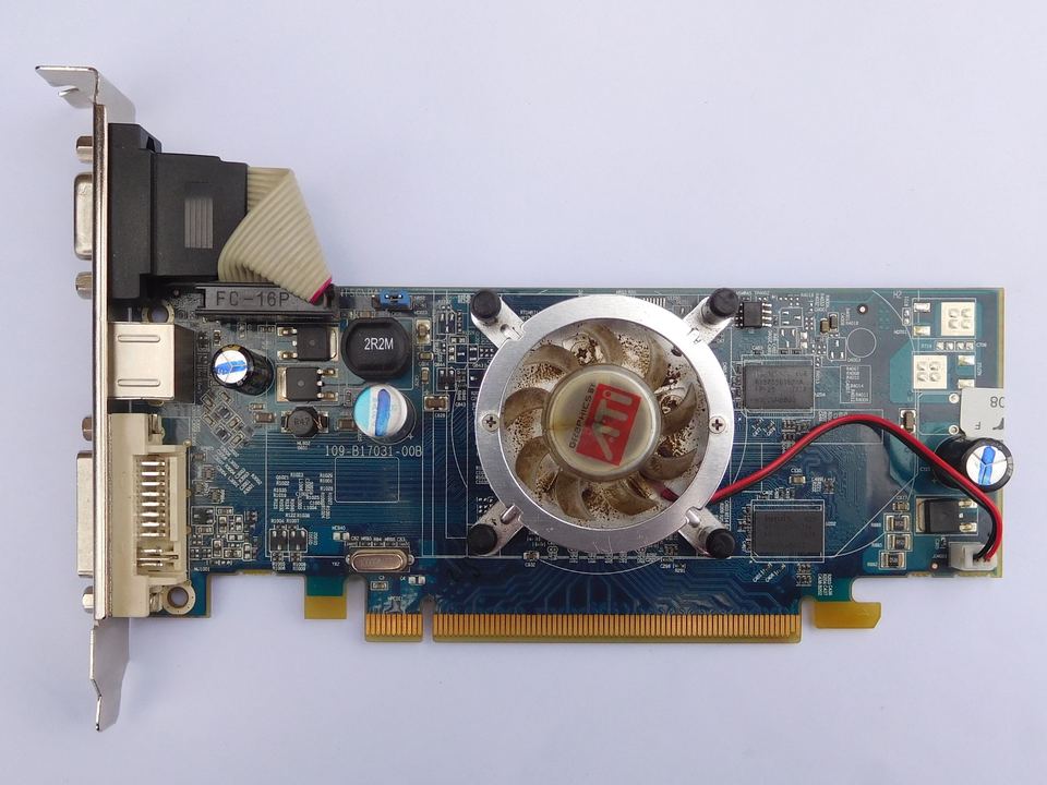 Representative ATI Radeon HD 2400 PRO 128 MB PCIe board physical card, photographed from the front