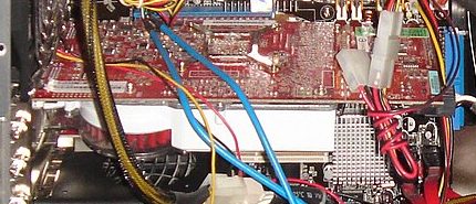 Representative Sapphire Radeon X1900 XTX 100150SR installed board physical card, photographed from the front