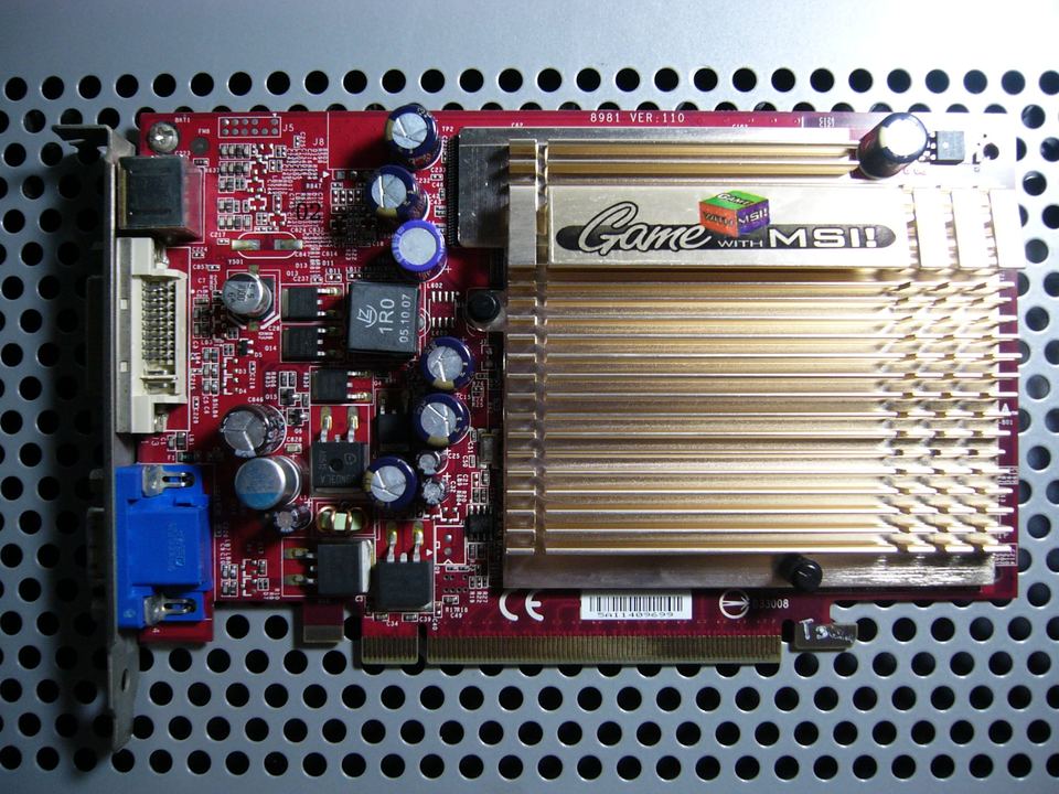 Front of an MSI GeForce 6600 LE PCIe board