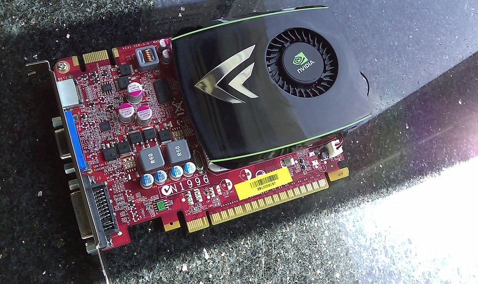 Representative MSI GeForce GT 545 DDR3 OEM board physical card, photographed from the front