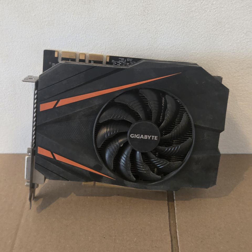 Front of a compact single-fan Gigabyte GeForce GTX 1070 Mini ITX OC card