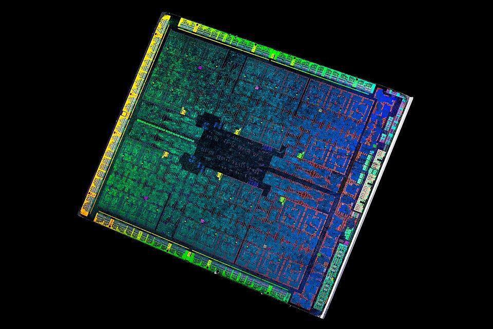 Representative GeForce GTX 1080 Ti GP102 chip photograph physical card, photographed from the front