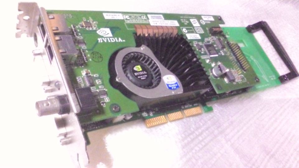 Front of an NVIDIA Quadro FX 3000G AGP board with frame-lock and sync connectors